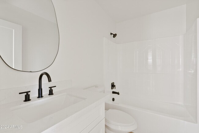 Foto del edificio - 37260 W Amalfi Ave