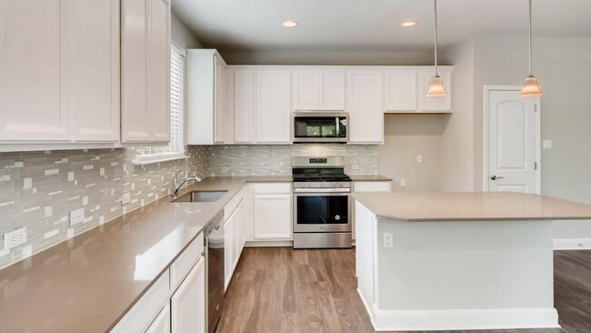 Building Photo - 1051 Kenney Fort Xing