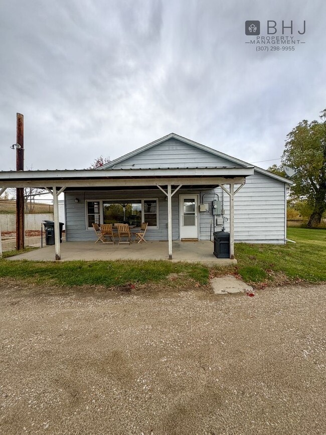 Building Photo - 6868 Coffeen Ave