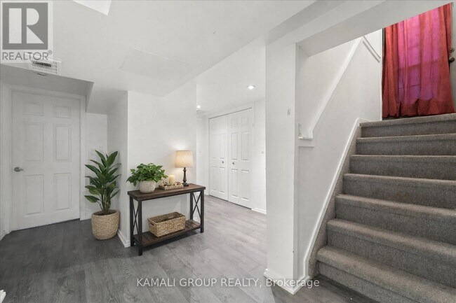 Photo du bâtiment - 100 Sheldon Ave