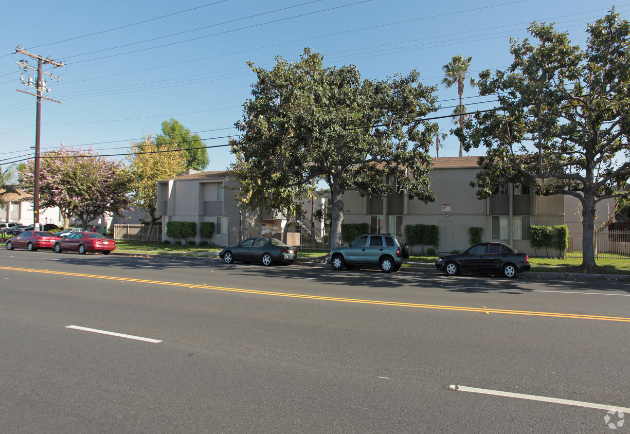 Foto del edificio - Hawaiian Gardens Apartments