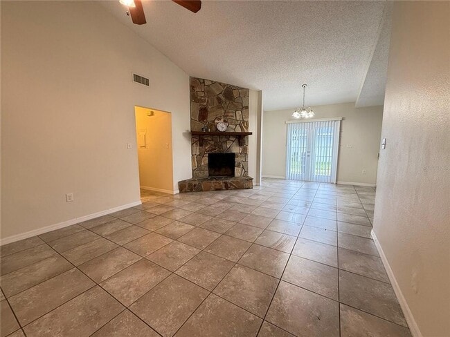 Building Photo - 3136 Julia Ct