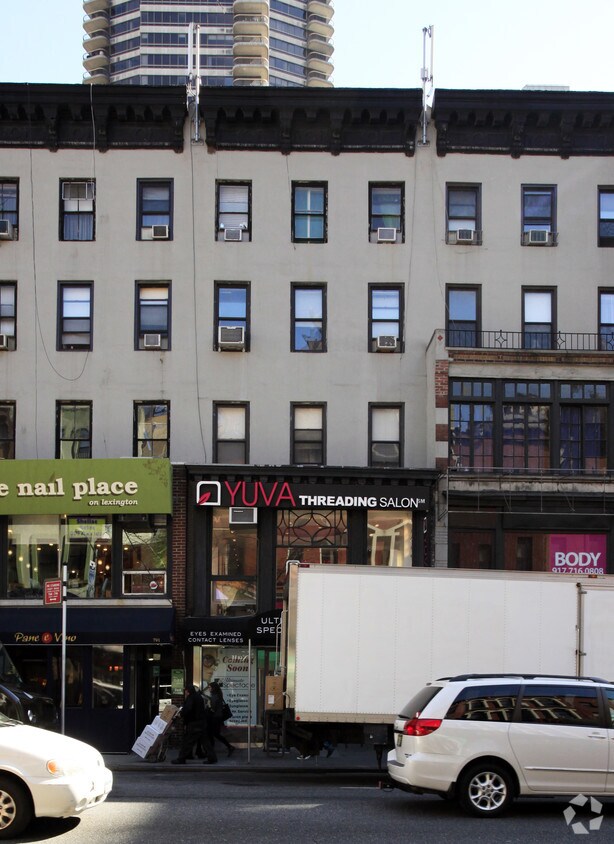Building Photo - 789 Lexington Ave