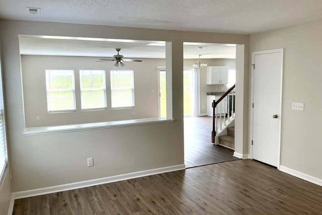 Foto del edificio - 516 Pebblestone Dr