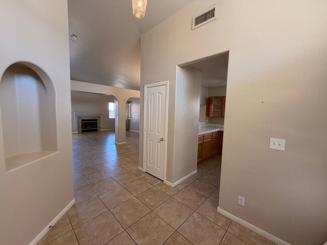 Building Photo - Charming Single-Story with 3-Car Garage!