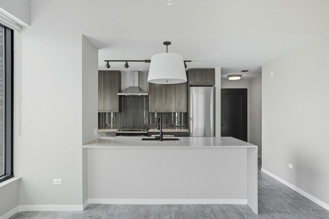 Foto del edificio - 931 W Washington Blvd