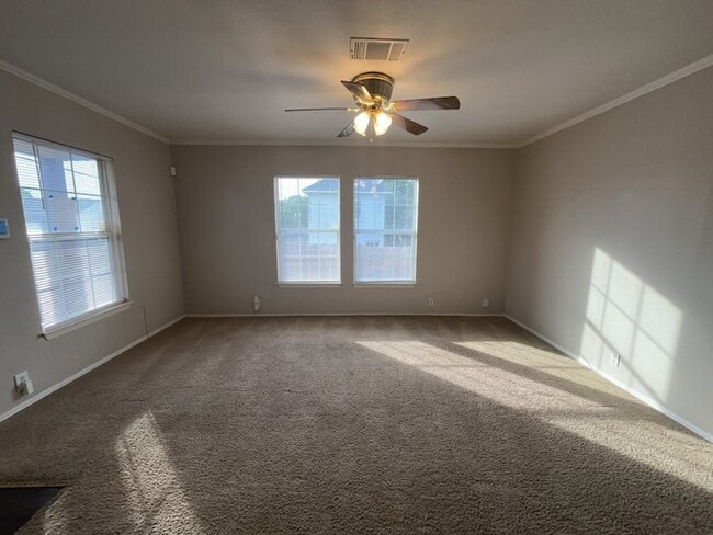 Building Photo - 2511 Kavasar Dr