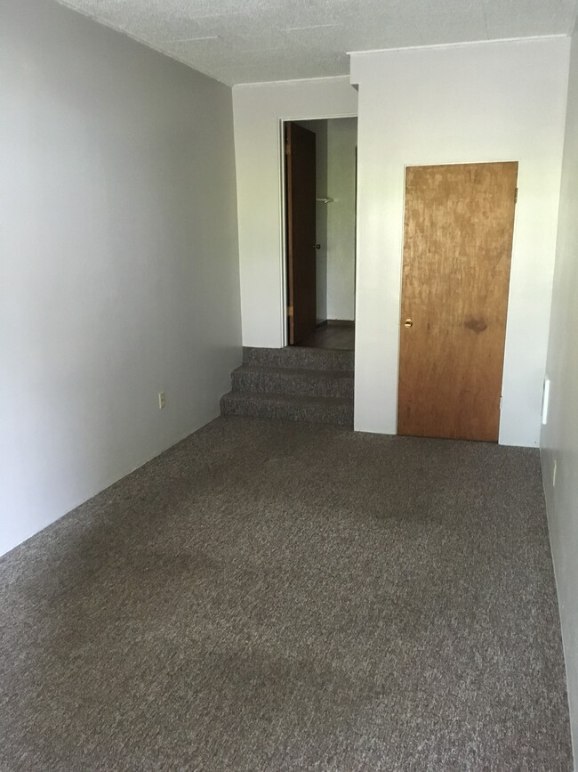 Bedroom - 108 5th St