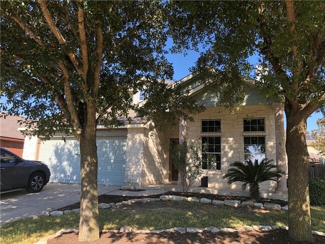 Foto del edificio - 227 Mossy Rock Dr