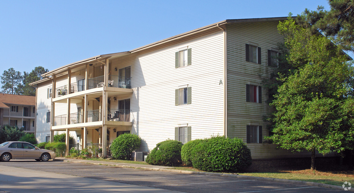 Building Photo - Lexington Green Condominiums