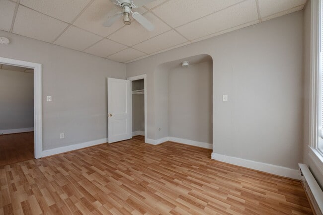 Building Photo - 4717 Longshore Ave