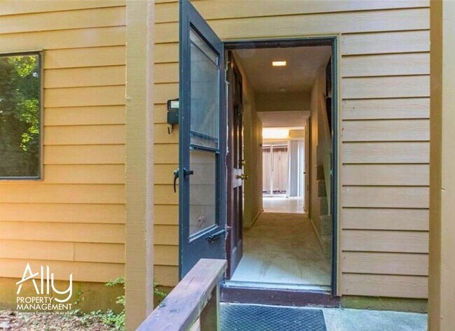 Foto del edificio - 1 Four Seasons Dr