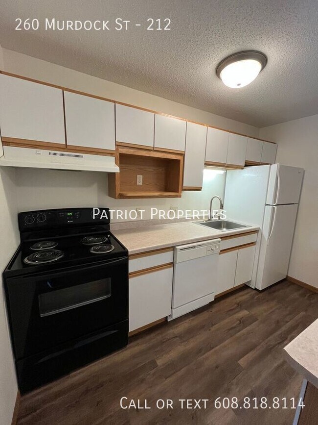 Building Photo - Studio in Tomah, WI