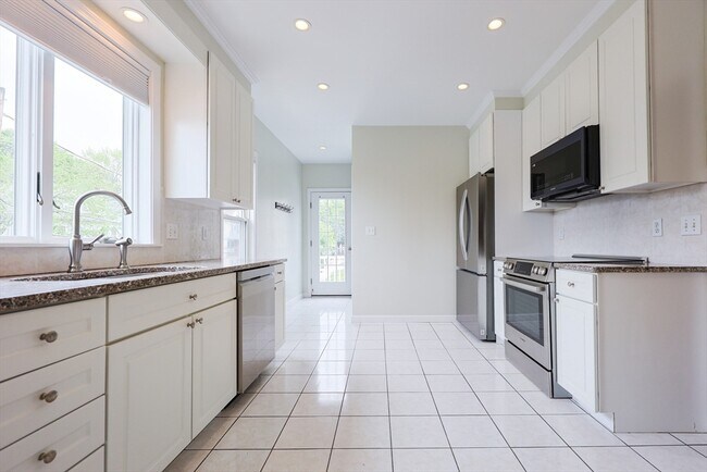 Foto del edificio - 294 Belmont St