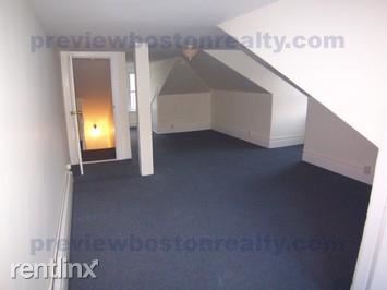 Building Photo - 45 Stearns Rd