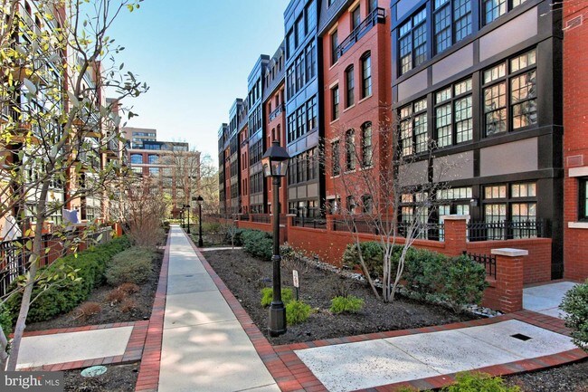 Foto del edificio - 1610 N Queen St