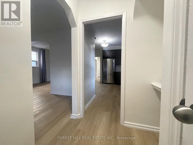 Photo du bâtiment - 117 N Carson St