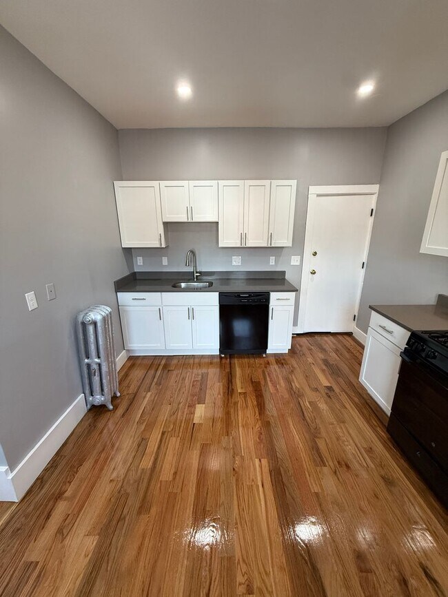 Photo - 2mil Apartment