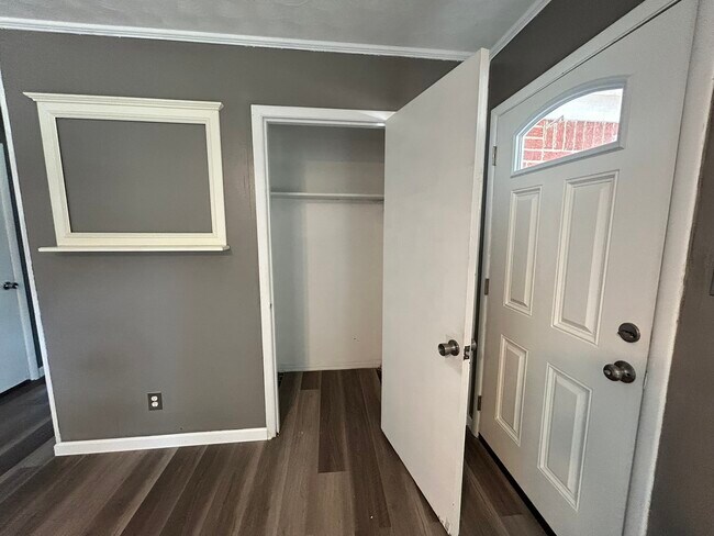Foto del edificio - 2805 Belmoor Ave