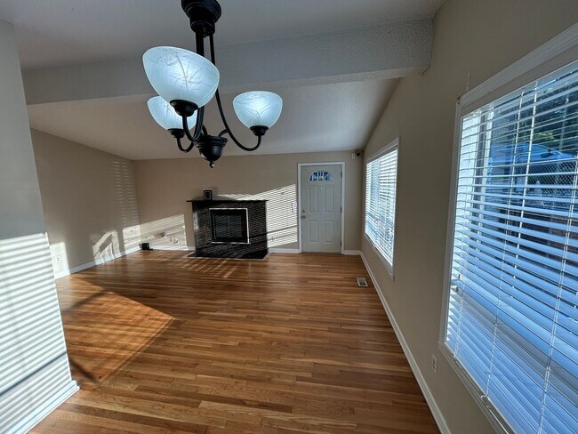Foto del edificio - Large 3 bed, 2 bath house in South Seattle...