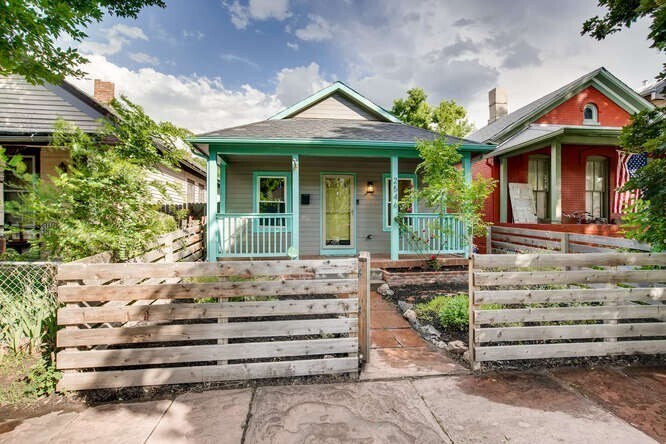Primary Photo - 2546 Glenarm Pl