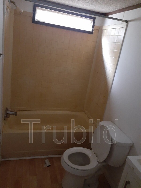 Building Photo - 2636 E Palmetto St