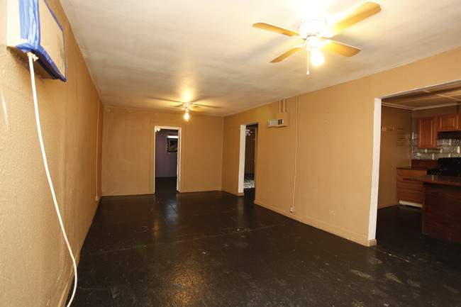 Foto del edificio - 2911 Dawson St