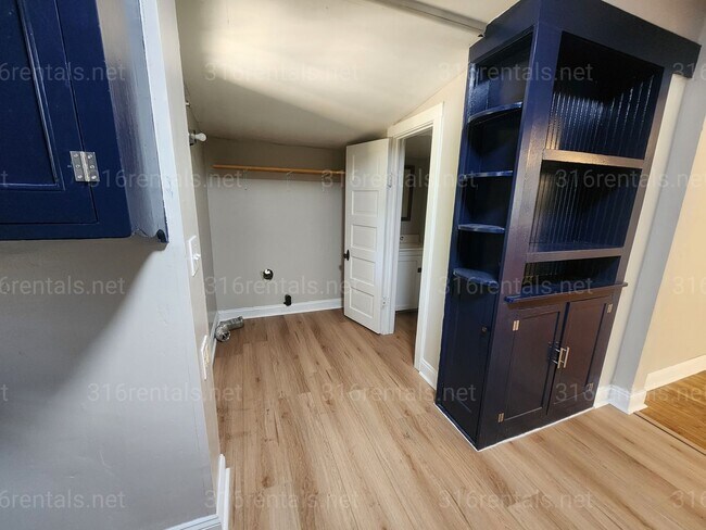 Foto del edificio - 3434 E 9th St N