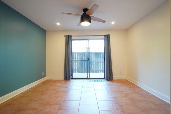 Building Photo - Modern 2-Bedroom Condo Across from the Bay...