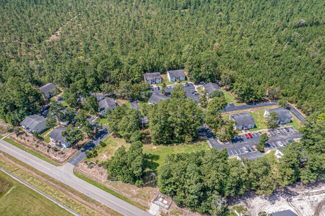 Foto del edificio - The Woodlands- Upgraded 2 bedroom, 2 bathroom Apartments