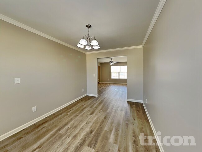 Foto del edificio - 2512 Landale Ct