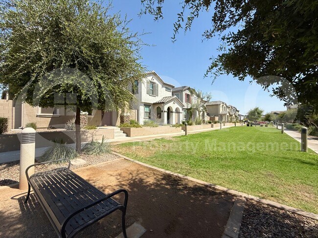 Foto del edificio - 1647 S 83rd Pl