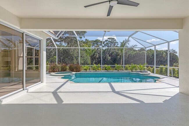 Foto del edificio - 8501 Park Shore Ln