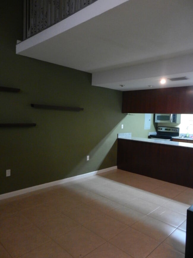 Building Photo - 8950 SW 69th Ct