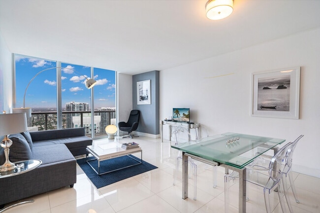 Foto del edificio - 495 Brickell Ave