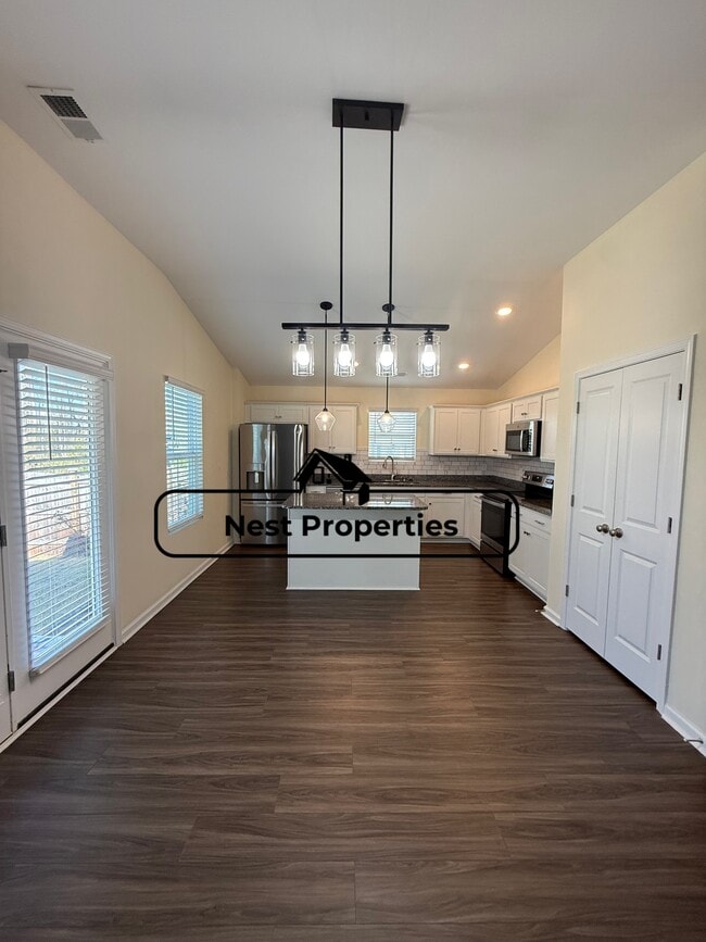 Building Photo - 301 Ollivander Ln