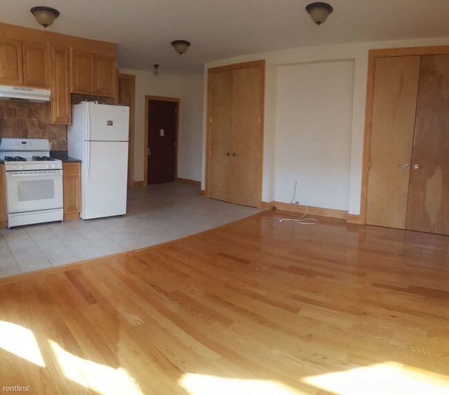 Foto del edificio - 2116 Hoyt Ave S