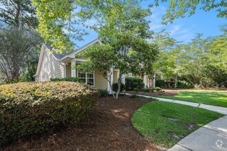 Building Photo - 2897 Sweetleaf Ln