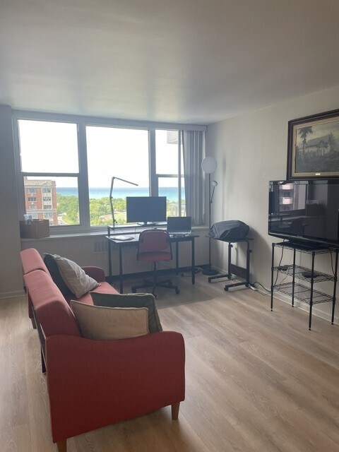 Foto del edificio - 4250 N Marine Dr