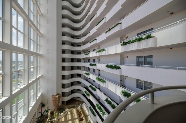 Foto del edificio - 2545 S Atlantic Ave