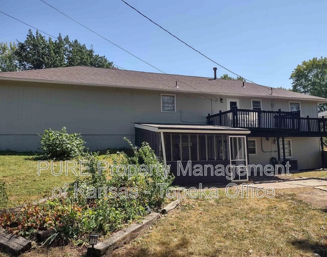 Building Photo - 111 Vista View Ct