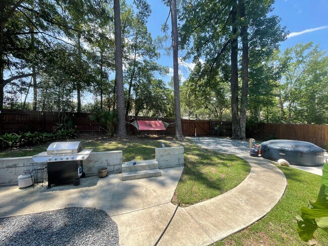 Foto del edificio - Remodeled 4/2 by Cascades Park