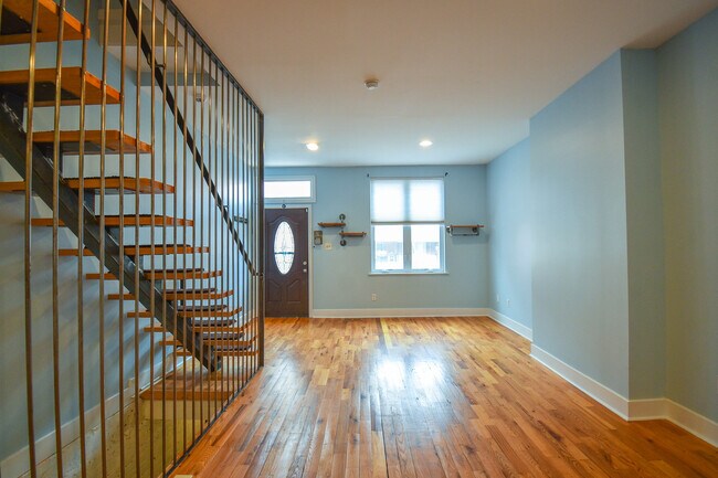 Building Photo - 1511 N 29th St
