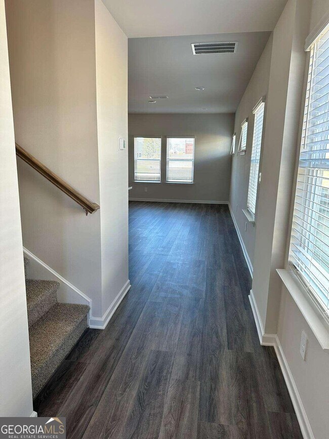 Foto del edificio - 4250 Tin Hare Ln