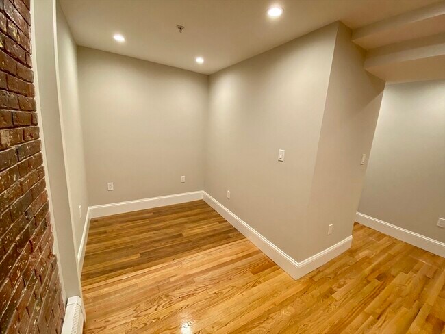 Foto del edificio - 96 Webster St