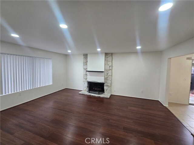 Building Photo - 16572 Delton Cir