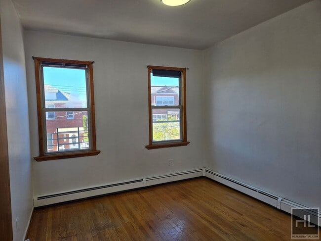 Foto del edificio - 1313-1381 81st St