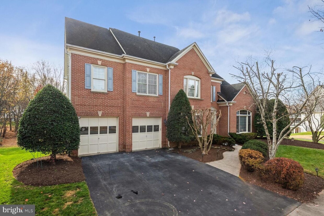 Primary Photo - 9724 Clagett Farm Dr