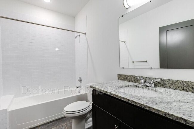 Foto del edificio - 1400 N Blvd 211 Blvd