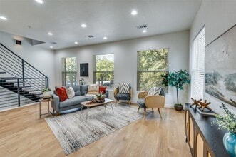 Building Photo - 504 S O Connor Rd